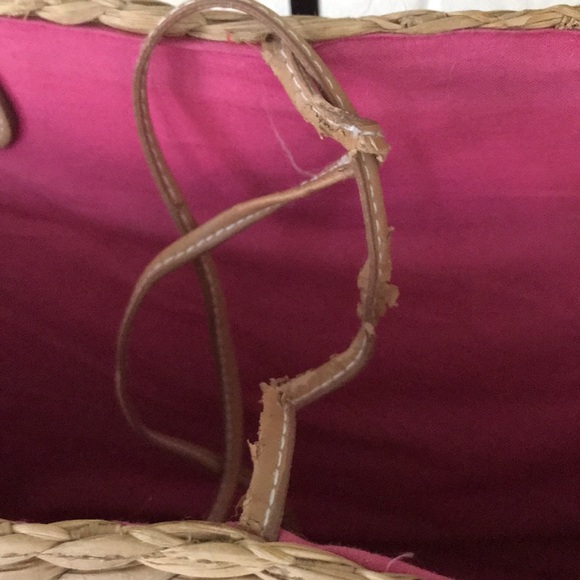 Vintage Woven Straw Floral Tote with Bamboo Handles & Solid Pink Lining - Picture 8 of 17